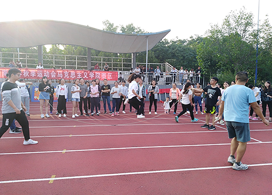 1506688187432555.jpg 秋运会新闻3.jpg
