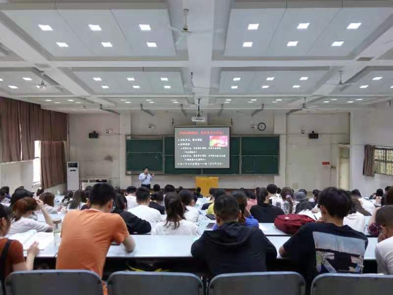 北京大学钟金晟教授莅临口腔医学院开展学术讲座